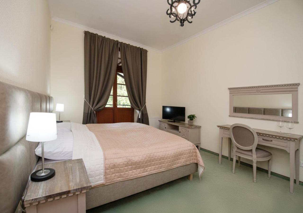 KAISERHOF B&B-Cesarski Dwór, budynek z nutą historii Krynica Morska Exterior foto